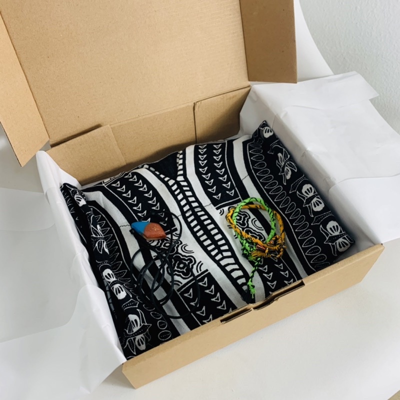 

Paket ethnic Hampers