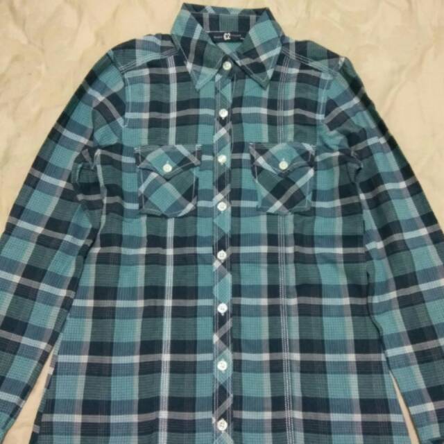 Preloved Kemeja C2 lengan panjang