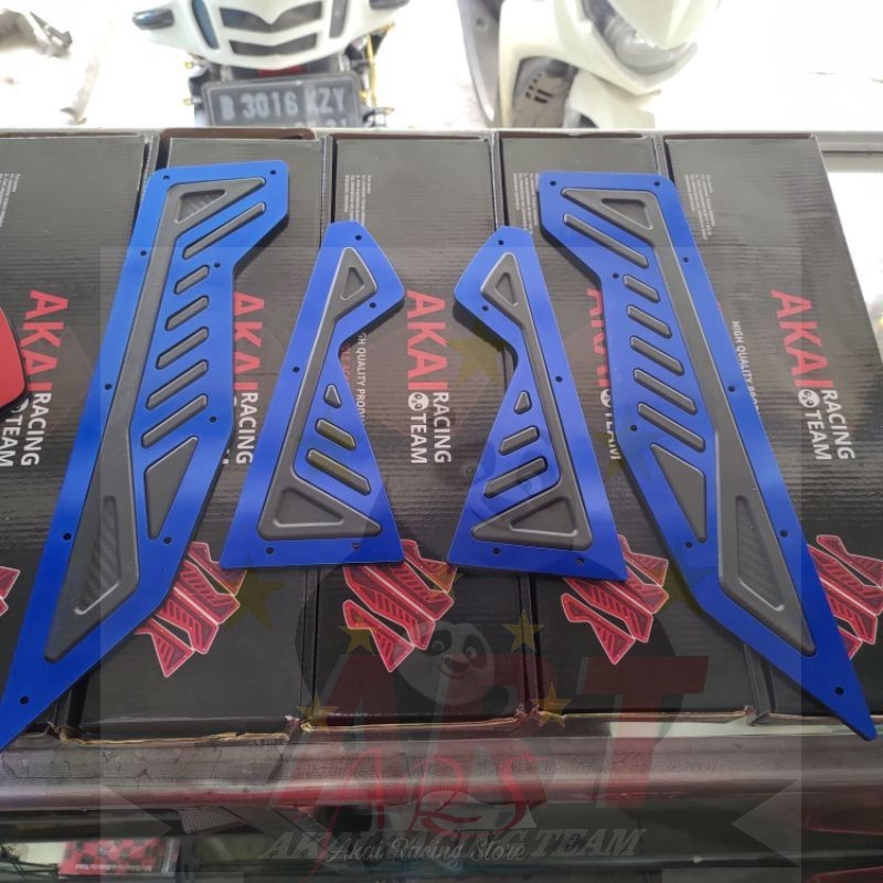 New BORDES NMAX LAMA / PIJAKAN NMAX / ALAS KAKI NMAX / AKAI RACING WARNA BIRU