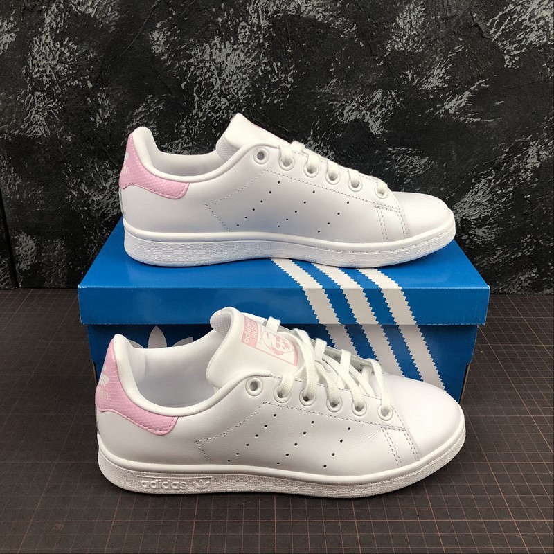 stan smith model