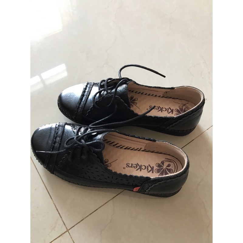 Sepatu KICKERS original