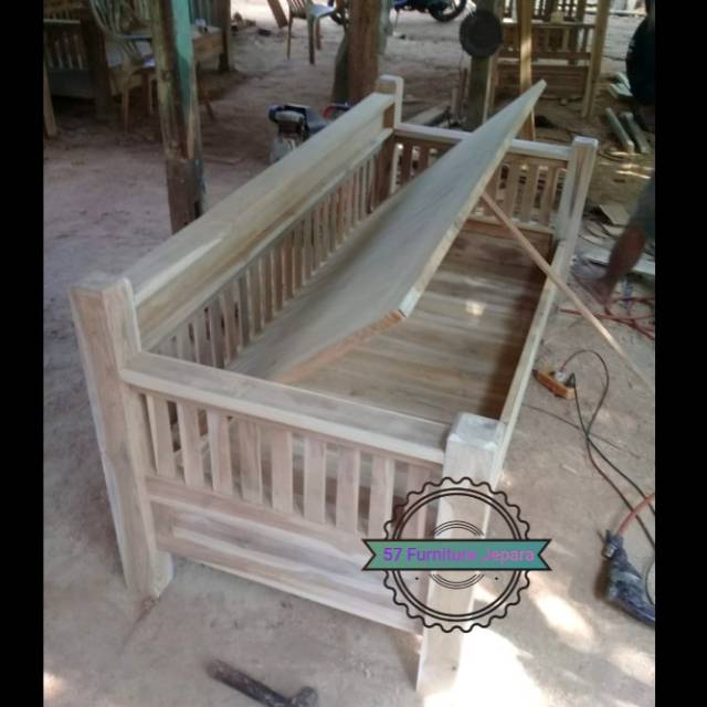 Kursi bangku model peti kayu jati - bale bale panjang daybed unik mentahan