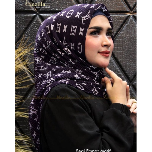 Segiempat Plisket Branded Original Nazilla