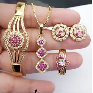 Xuping set perhiasan pentol mata hitam lapis emas 24k 1533