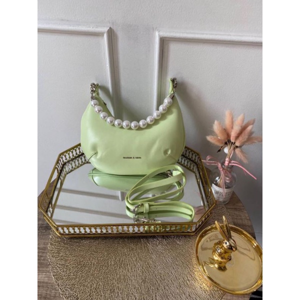 Tas Charles & Keith Handle Bag