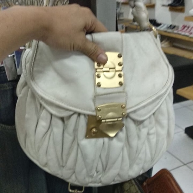 Tas miu miu coffer beige GHW