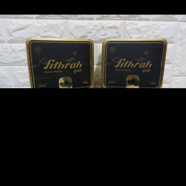 

KURMA AJWA PREMIUM MADINAH/KURMA NABI PREMIUM 1 kg (SURABAYA)