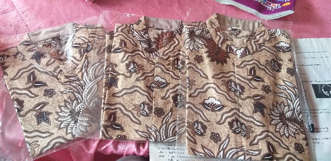 Kemeja Batik Anak Slimfit Warna Cream Panjang Dan Pendek