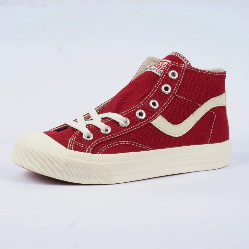 Ventela public high maroon