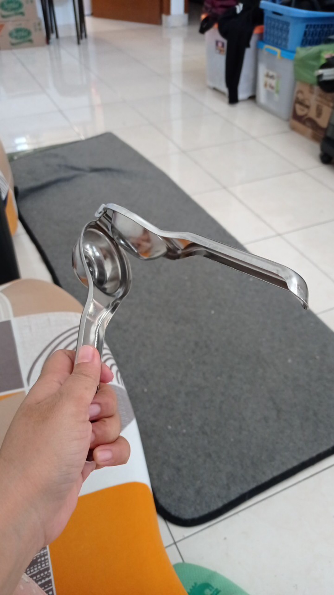 Perasan Jeruk / Lemon Squeezer