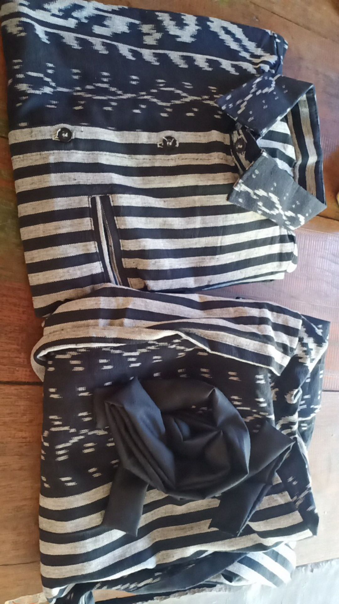 Set Couple Kemeja Tenun X Desty Full Tenun