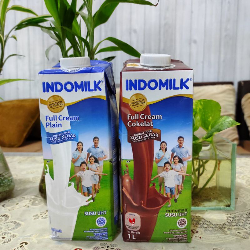 

INDOMILK Susu UHT Coklat dan Plain 1 Liter