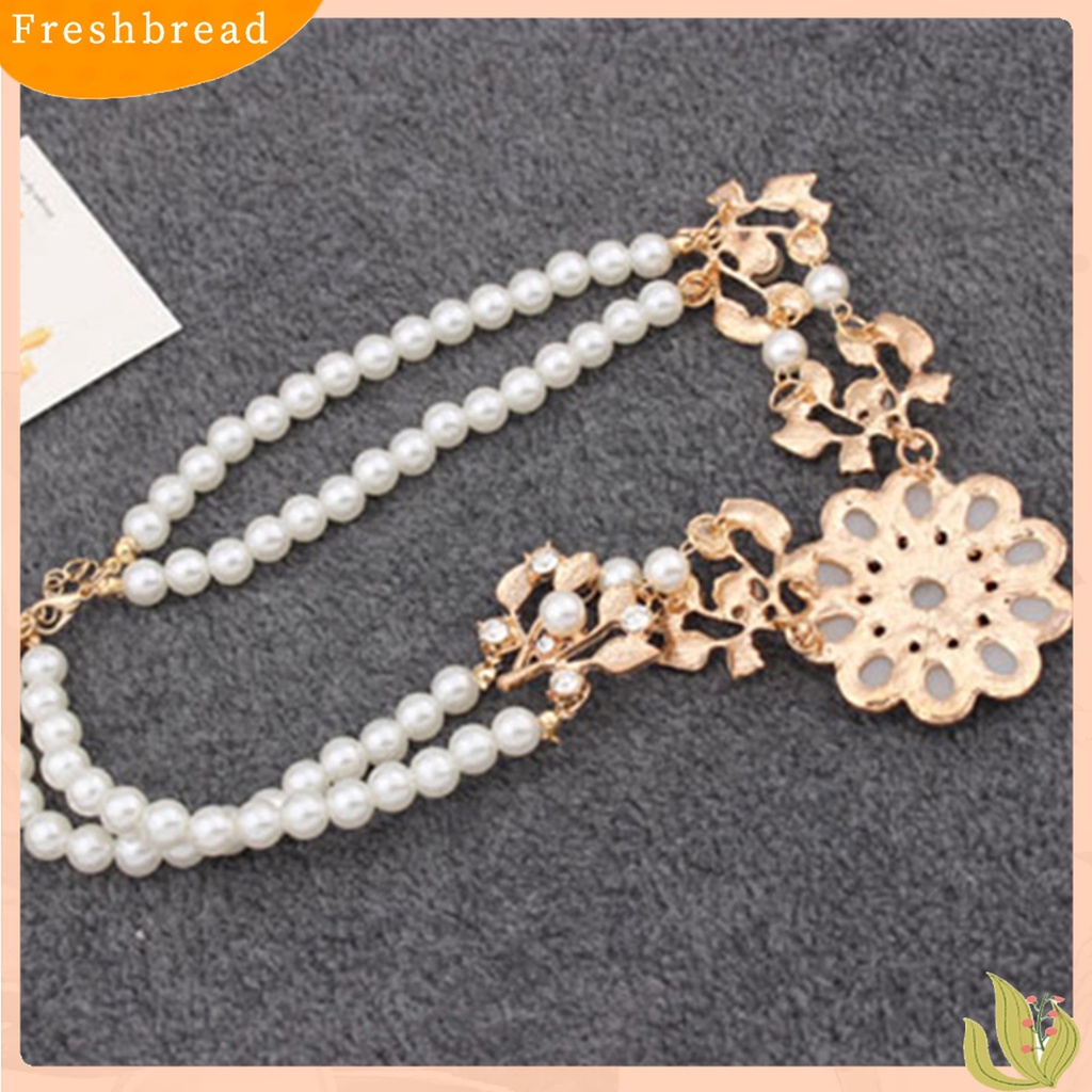 [TERLARIS]Double-Layer Flower Pendant Faux Pearl Elegant Chain Necklace for Dating