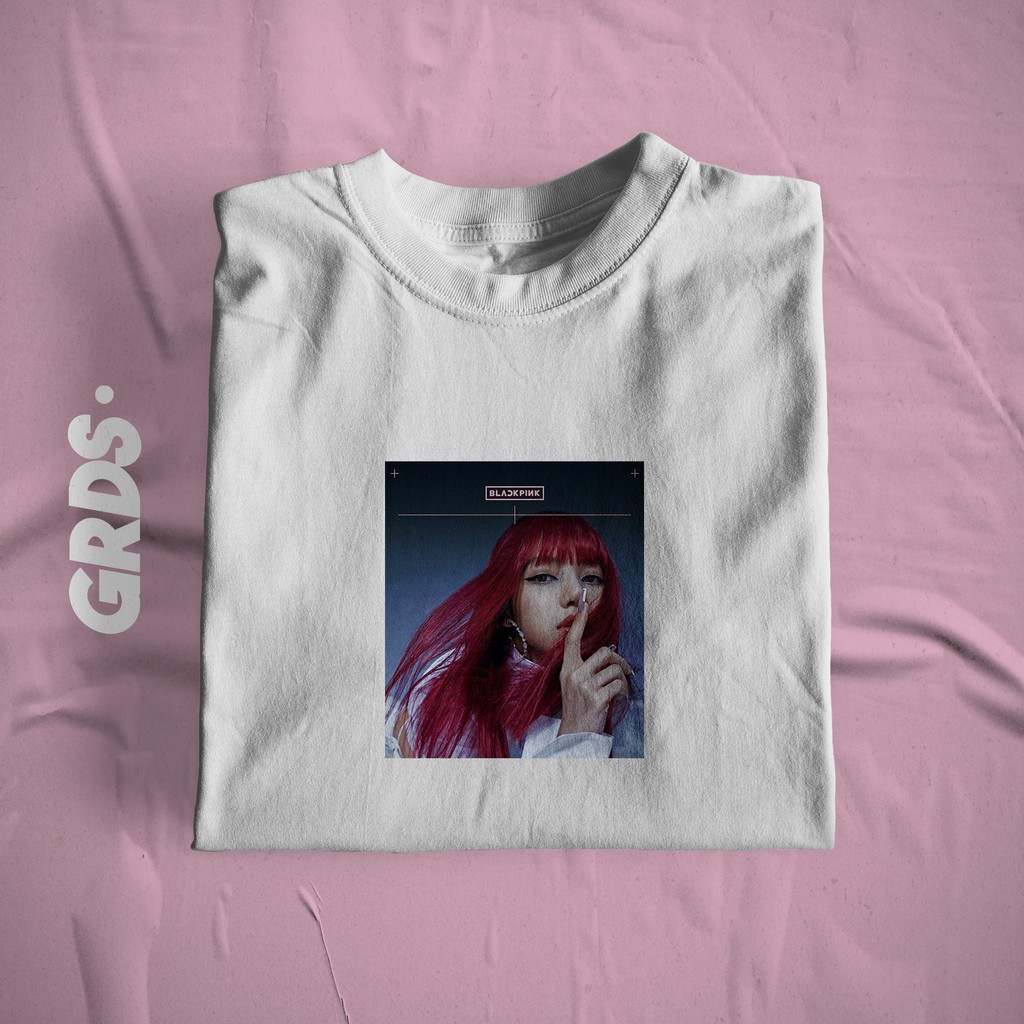 KAOS LISA BLACKPINK / T-SHIRT LISA BLACKPINK KPOP / FREE STICKER