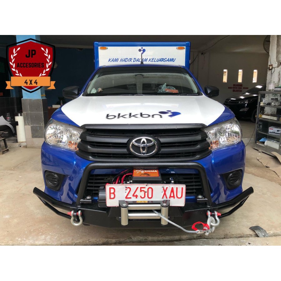 Bumper depan model overland hilux revo