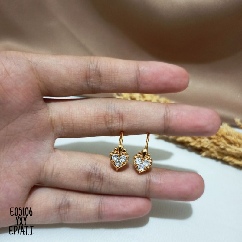 Anting Yaxiya Love Gold E05106