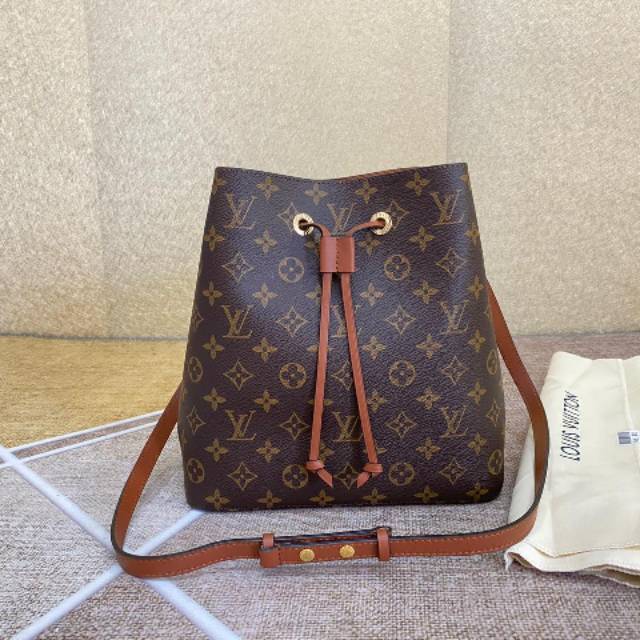 Tas toteLV Neo Neo newest collection