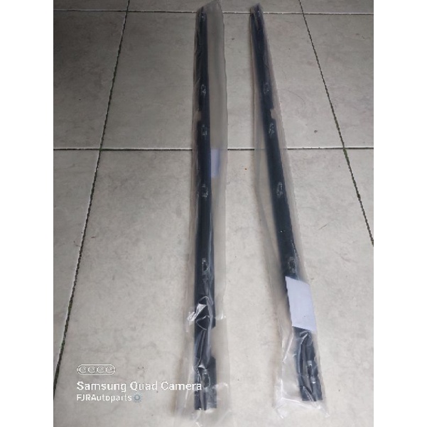 Weather Strip / Pelipit Karet Kaca SUZUKI VITARA ESCUDO SIDEKICK lengkap dengan klip