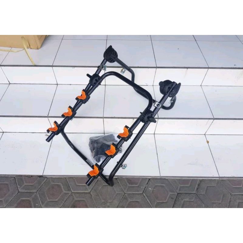 Bike Carrier XLR8 taiwan kapasitas 3 Sepeda rack gantungan cantolan sepeda di mobil Rak untuk Bawa sepeda