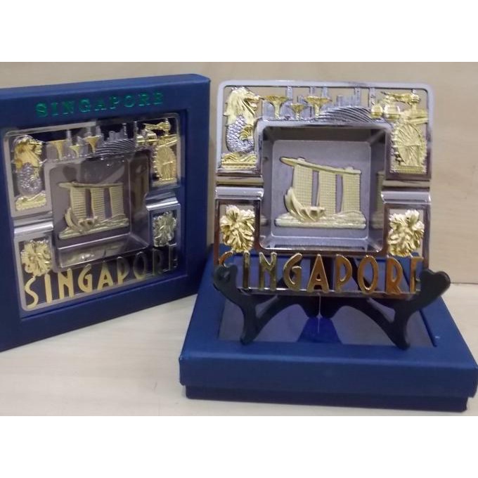 

[COD] Pajangan Meja Unik Singapore Model Kotak, Souvenir Unik dari Singapore [COD]
