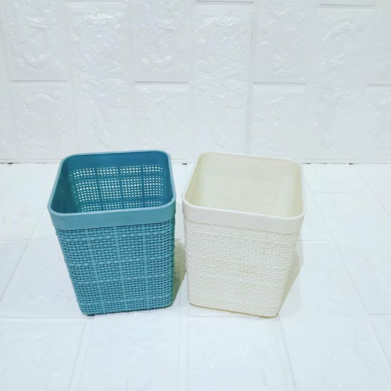 KERANJANG PERSEGI ANYAM / KOTAK TEMPAT PENSIL SHABBY