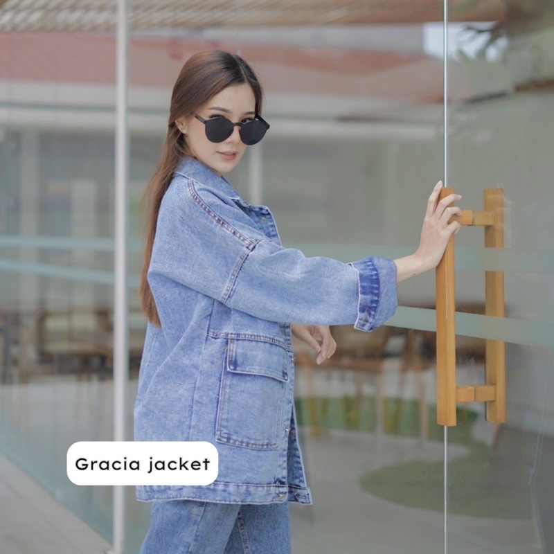 PIONA JAKET JEANS OVERSIZE LENGAN BALON