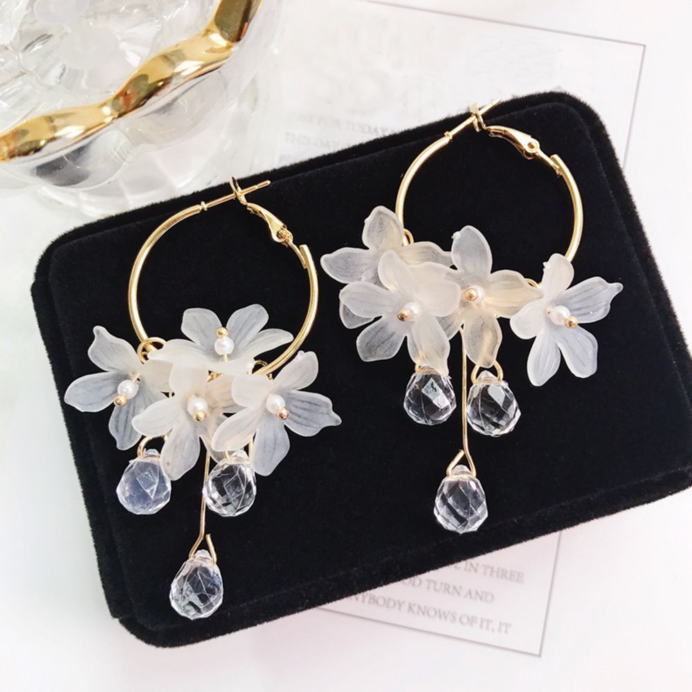 Needway  Gift Dangle Earrings Metal Circle Crystal Drop Earrings Women Trendy Accessories Acrylic Flower Fashion Jewelry/Multicolor