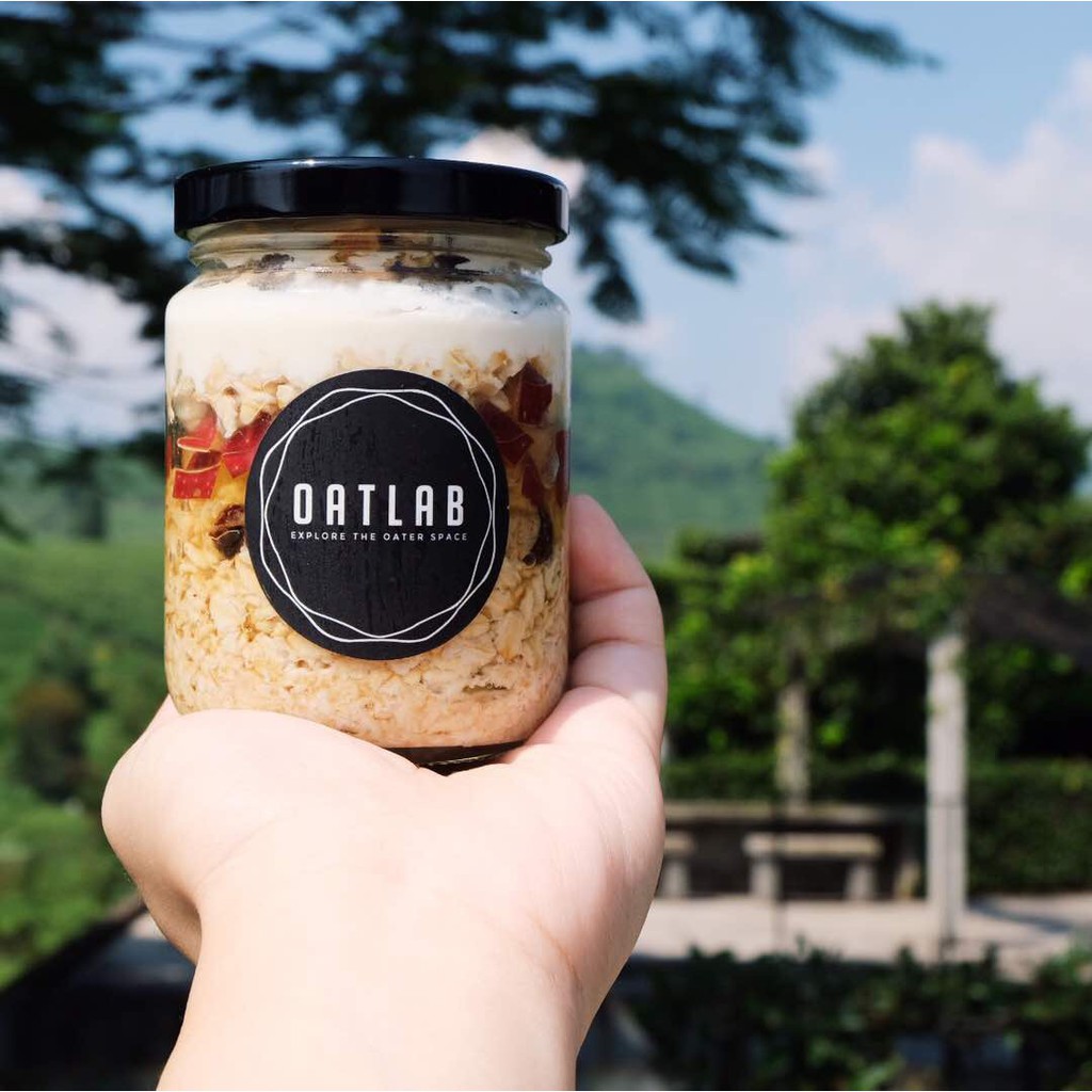 

OATLAB apple cinnamon overnight oat