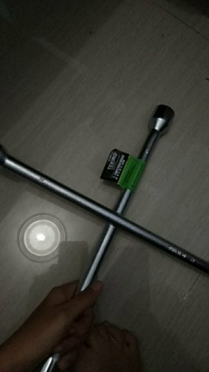 Tekiro 4 Way Cross Wrench 14 Au-wc1463 / Kunci Roda Palang 14