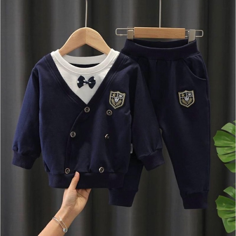 NEW SETALAN SWEATER KOREA CARDIGAN KASUAL BAYI ANAK UNISEX MOTIF KOREA PITA KANCING USAI 6 BULAN-5 TAHUN BAHAN BABYTERRY TERBARU TERLARIS/ SETALAN SWEATER KOREA CARDIGAN KASUAL BAYI ANAK LAKI-LAKI/ SETALAN SWEATER KOREA CARDIGAN KASUAL BAYI ANAK PEREMPUAN