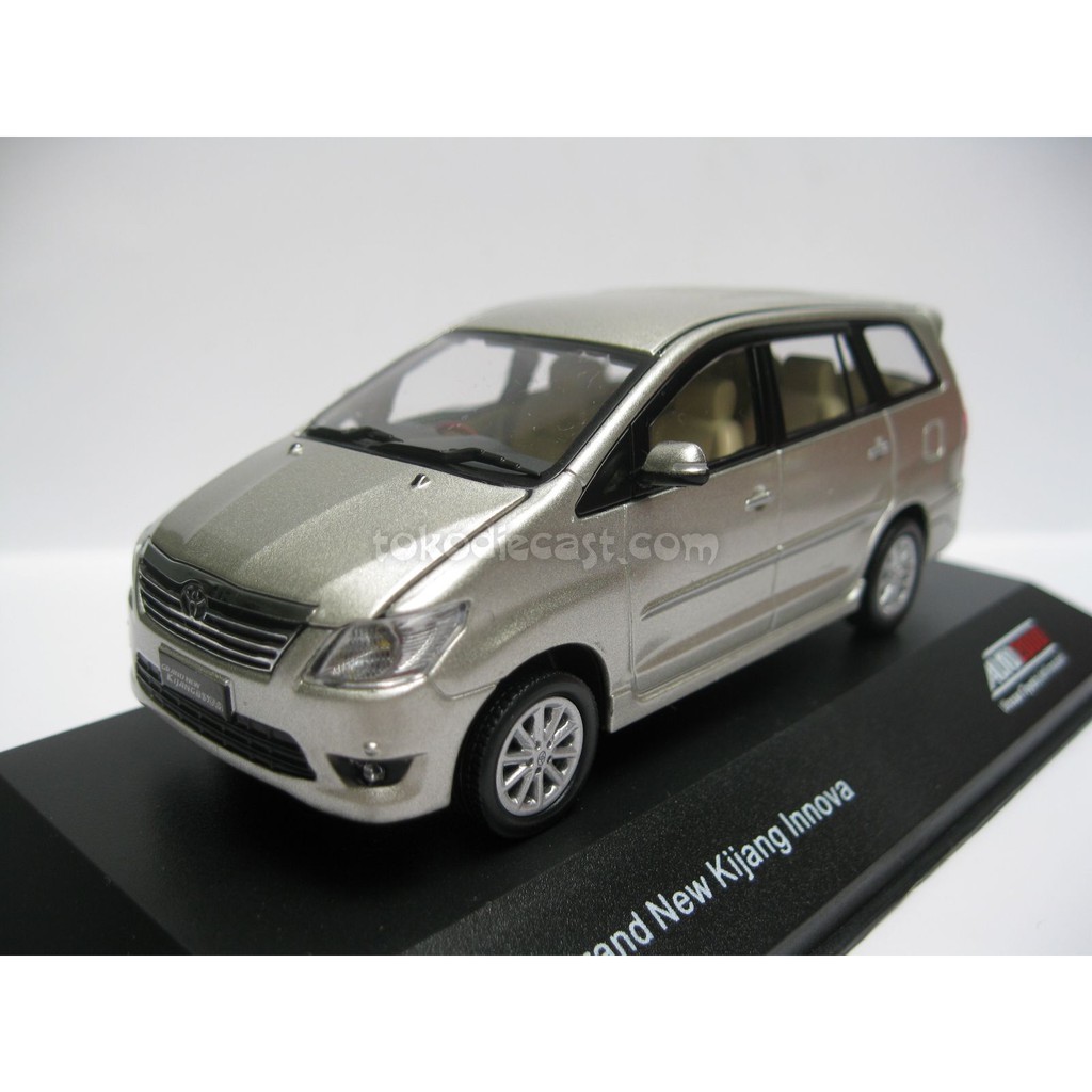 diecast innova