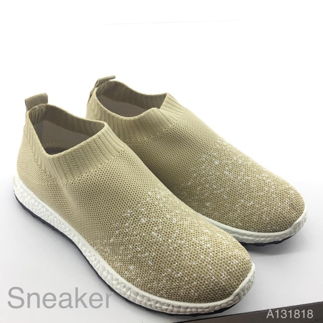 [JUALSEMUA18]Sepatu Sneaker A131818