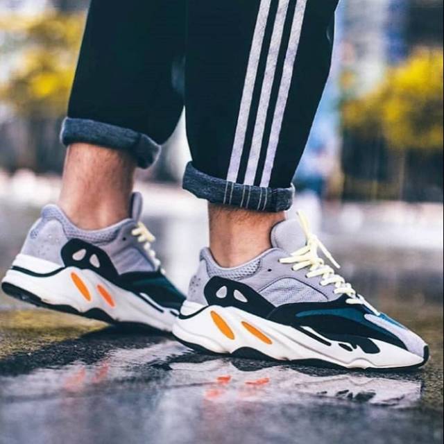 yeezy 700 wave runner men