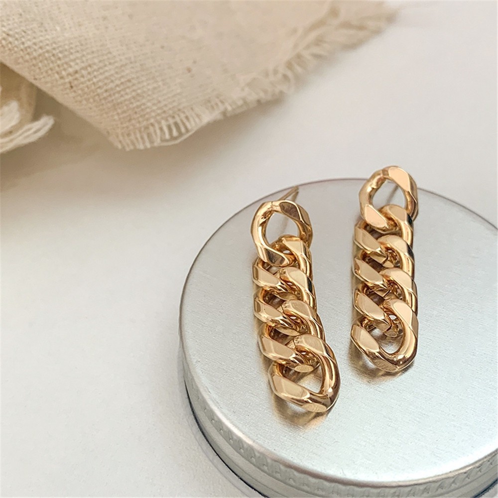 【COD Tangding】Anting Rantai Rumbai Panjang Warna Emas