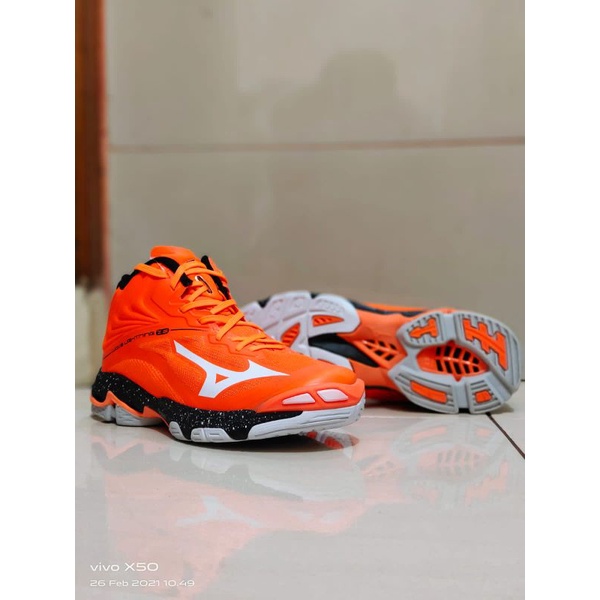 Mizuno wave lightning Z6 (wlz6) MID original