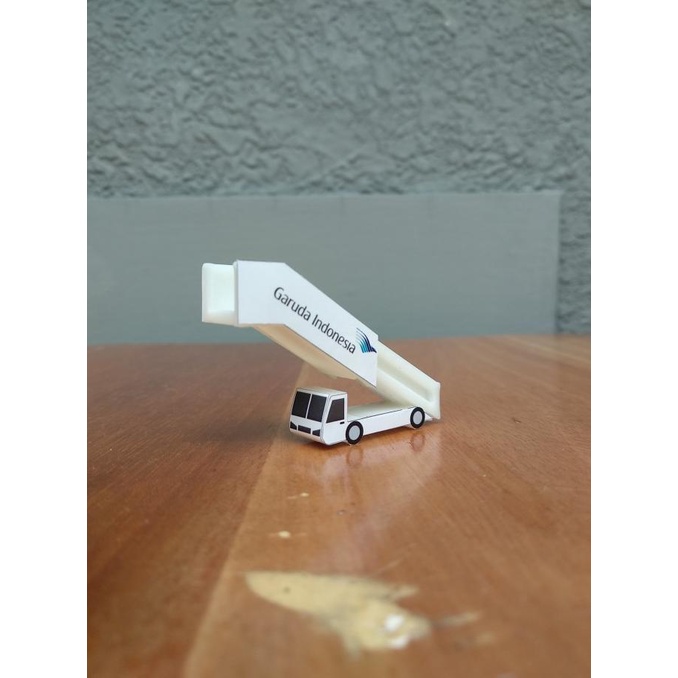 Miniatur/Diecast GSE Tangga Pesawat Garuda/Lion skala 1:200 Termurah