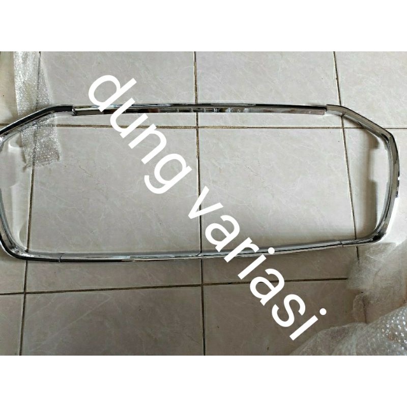 List Grill Bumper Ayla 2013 2014 2015 2016 2016 4 PCS Chrome Front Bumper Trim