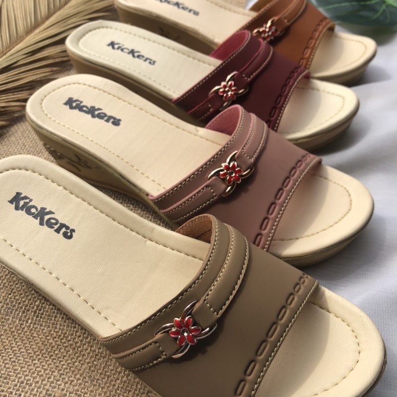 SANDAL SLOP WEDGES LESTARI 5 SENDAL CEWEK WANITA AKSEN BUNGA TERLARIS TERMURAH WEDGES WANITA SANDAL 5cm KEKINIAN TERBARU SELOP SENDAL WADGES PEREMPUAN PESTA KONDANGAN CEWEK TINGGI SLOP IBU REMAJA DEWASA Sandal Slop Slip On Wanita Sandal Cewek RAMADHAN SAL