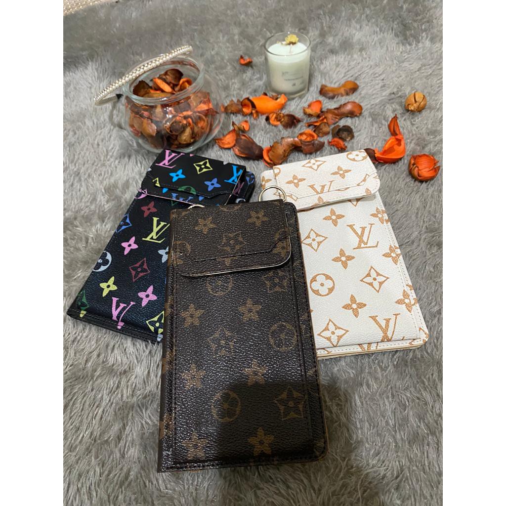 Dompet Pocket Wanita Selempang dan Tempat HP Merk LV Premium