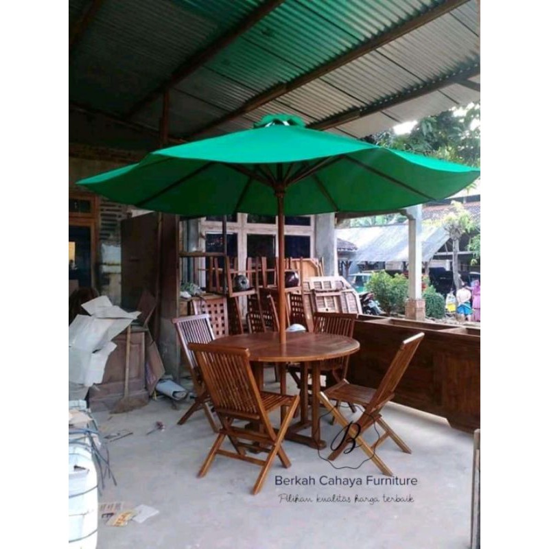 Set meja payung 4 kursi kayu jati taman cafe outdoor