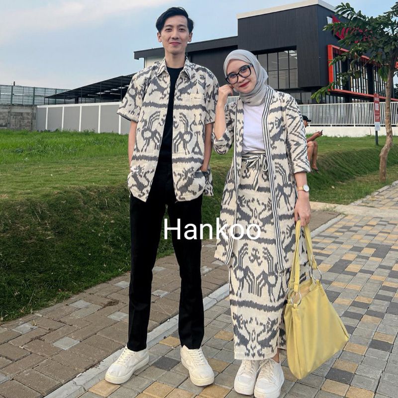 READY STOCK - MADAM WHITE NTT GREY - COUPLE FULL TENUN - BAJU TENUN COUPLE - BAJU KONDANGAN