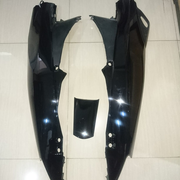 Cover Body Karisma X hitam + Coverstop Merk WIN