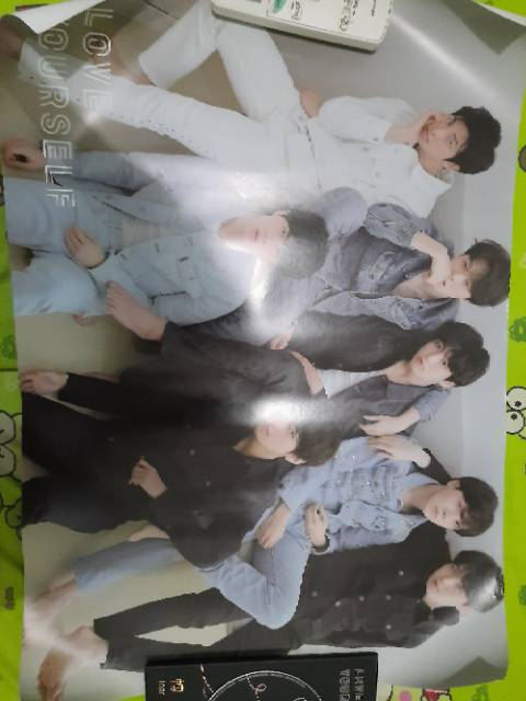 OFFICIAL POSTER BTS dan OFFICIAL PC BTS