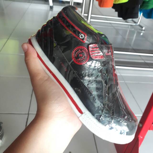 [Geser warna lain] SEPATU SEKOLAH FINOTTI ANAK KIDS JUNIOR HITAM MERAH kode jan11