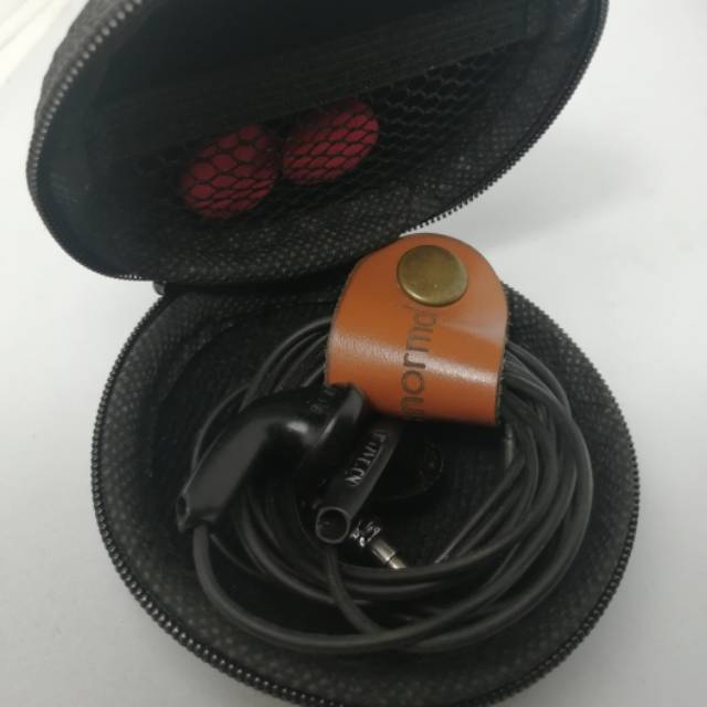 Earbud old Ve Monk