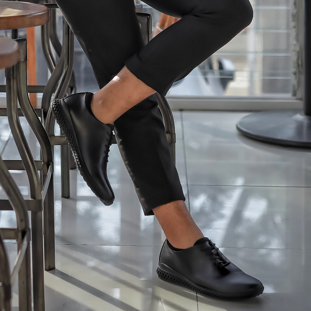 AMSTRONG BLACK ORIGINAL x KENZIOS Sepatu Formal Kulit Sapi Asli Pantofel Tali Full Hitam Pria Kerja Kantor Resmi Guru Kantoran Wisuda Kuliah Pesta Undangan Kondangan Nikah Modern Black Oxford Casual Derby Genuine Leather Footwear Terbaru Branded Kekinian