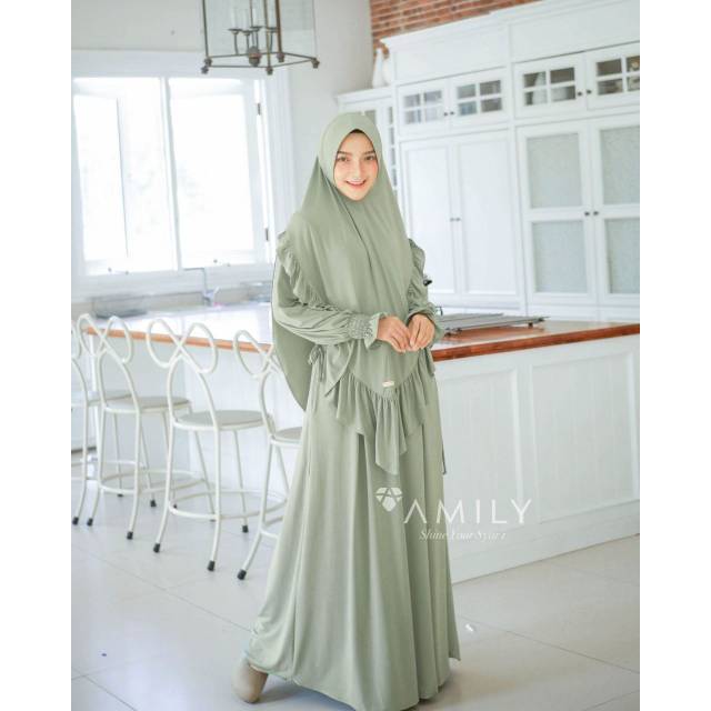 Aisy dress by Amily Hijab