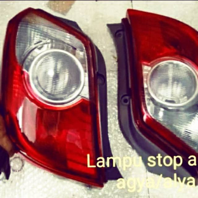 lampu stop assy agya