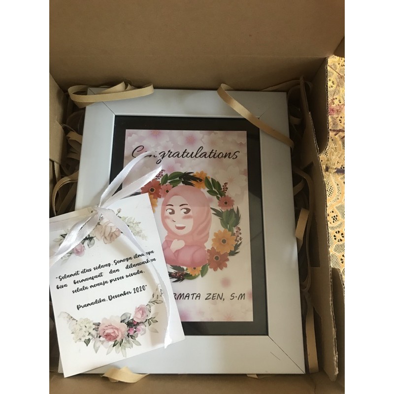 

hadiah frame ilustrasi