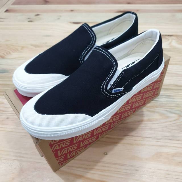 vans half moon slip on